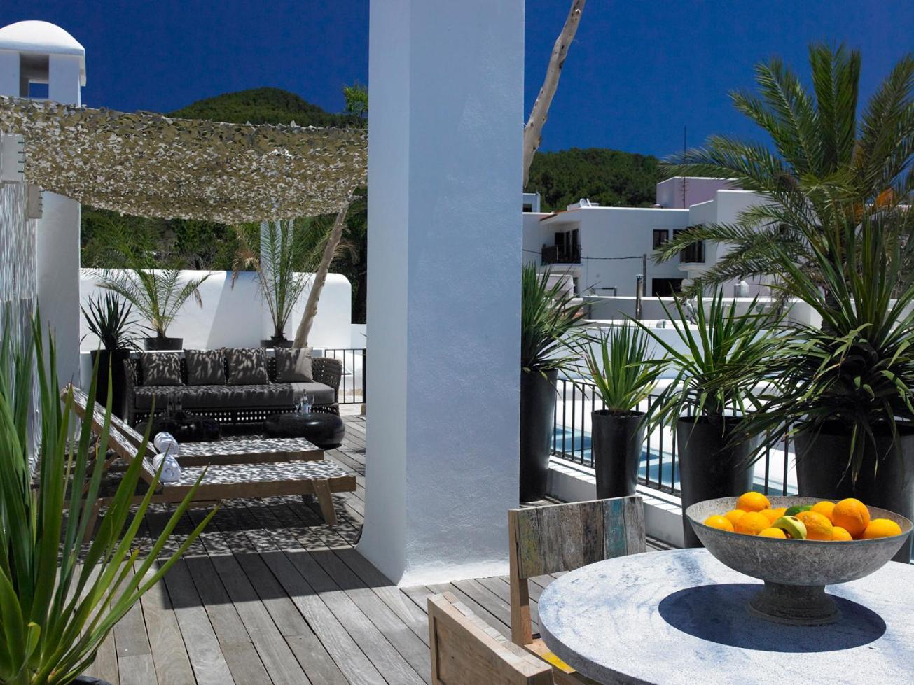 The Giri Residence Sant Joan De Labritja Exterior photo