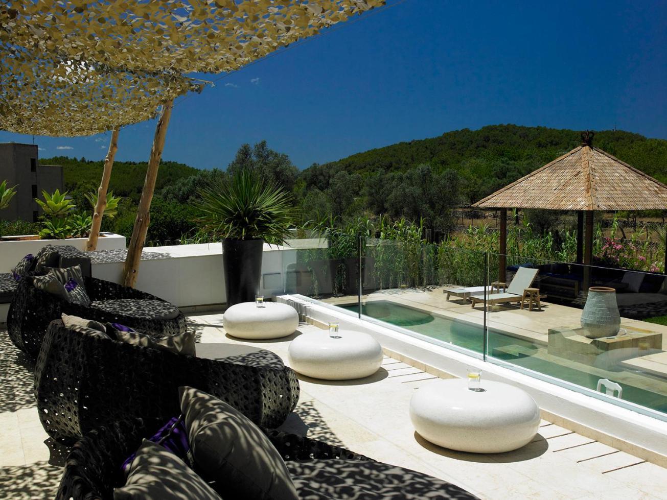 The Giri Residence Sant Joan De Labritja Exterior photo